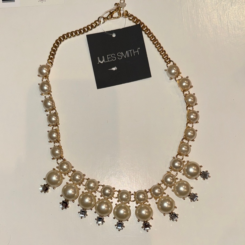 Jules Smith Gold Necklace with Cream Pearls